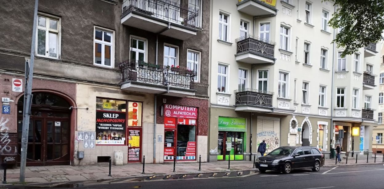 ALFATECH.PL - nowy lokal między sklepem monopolowym i sklepem zielarskim i piekarnią
